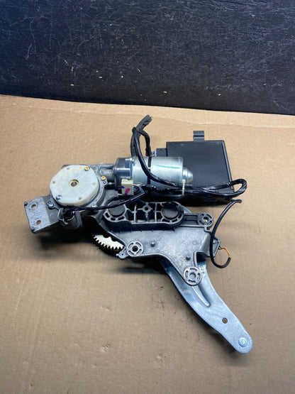 2009 to 2016 GMC Acadia Rear Trunk Liftgate Power Motor Actuator AF9242 DG0