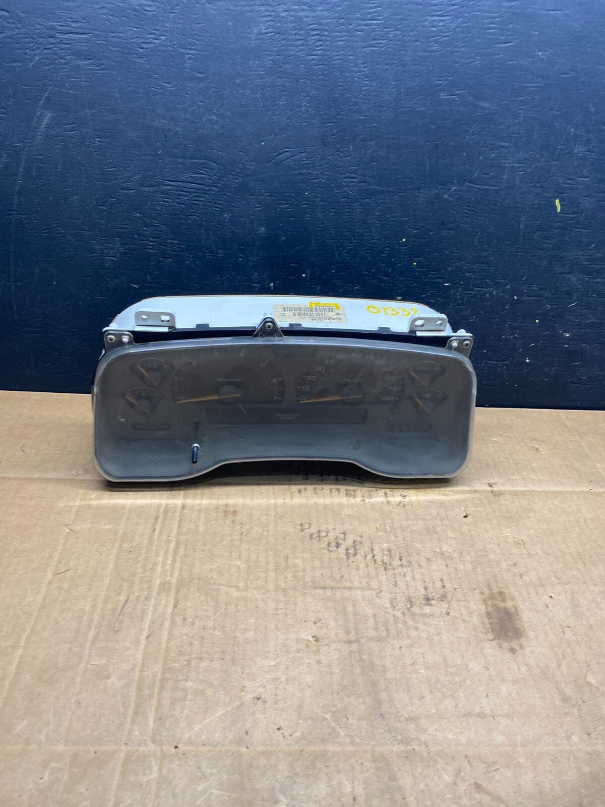 2001 2002 2003 Dodge Durango Speedometer Instrument Cluster Gauge O1332 PS0