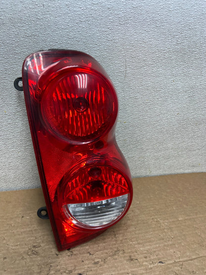 2004-2009 Dodge Durango Tail Light Right Passenger RH Side Z3748 PS2