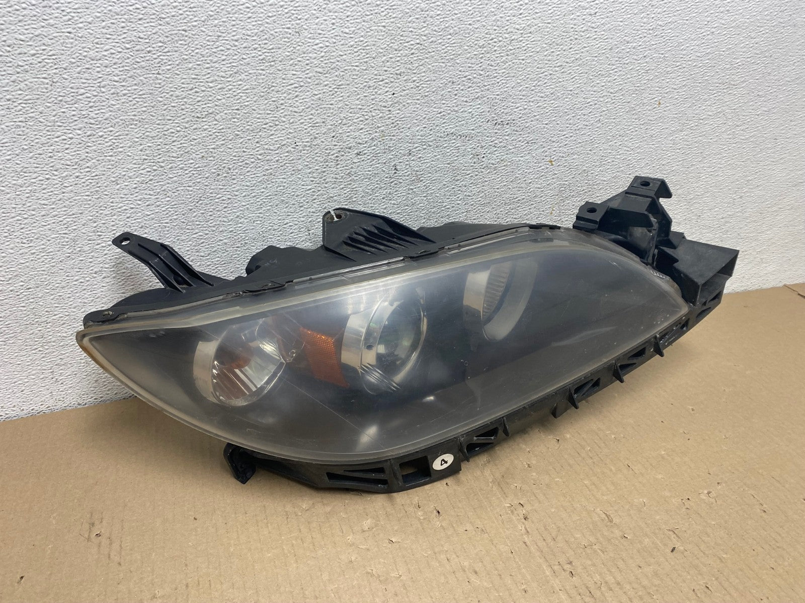 2004 to 2009 Mazda 3 Sedan Right Passenger Rh Side Headlight AE9561 LK2
