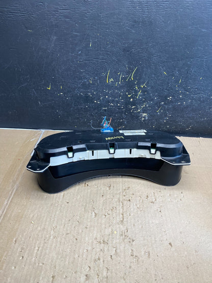 2003 to 2006 Chevrolet Silverado Yukon Cluster Gauge Speedometer  AB2194 DG4