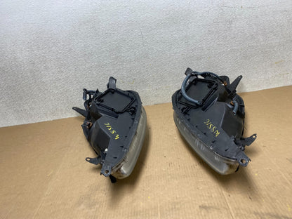 2004 2005 Toyota Sienna Left+Right Set Side Halogen Headlights W8516 DW15