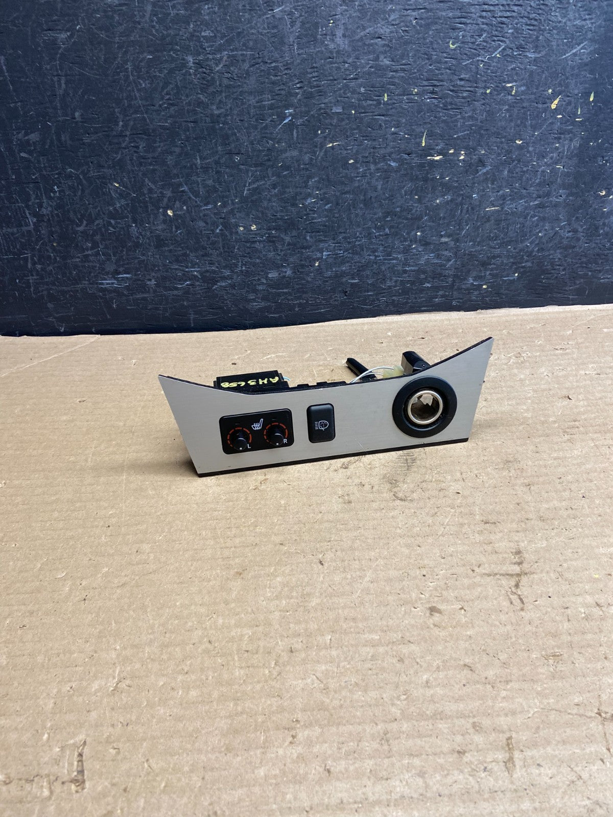 2004 to 2009 Lexus RX330 RX350 RX400h Heated Seats Control Dash Switch AH3658 DG0