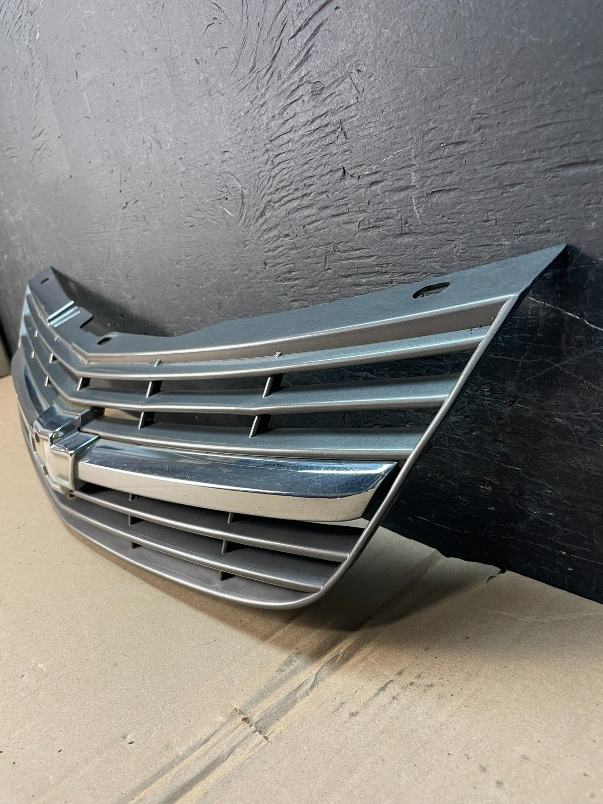 2000 to 2005 Chevrolet Impala Front Upper Grill Grille AD8370 DG1