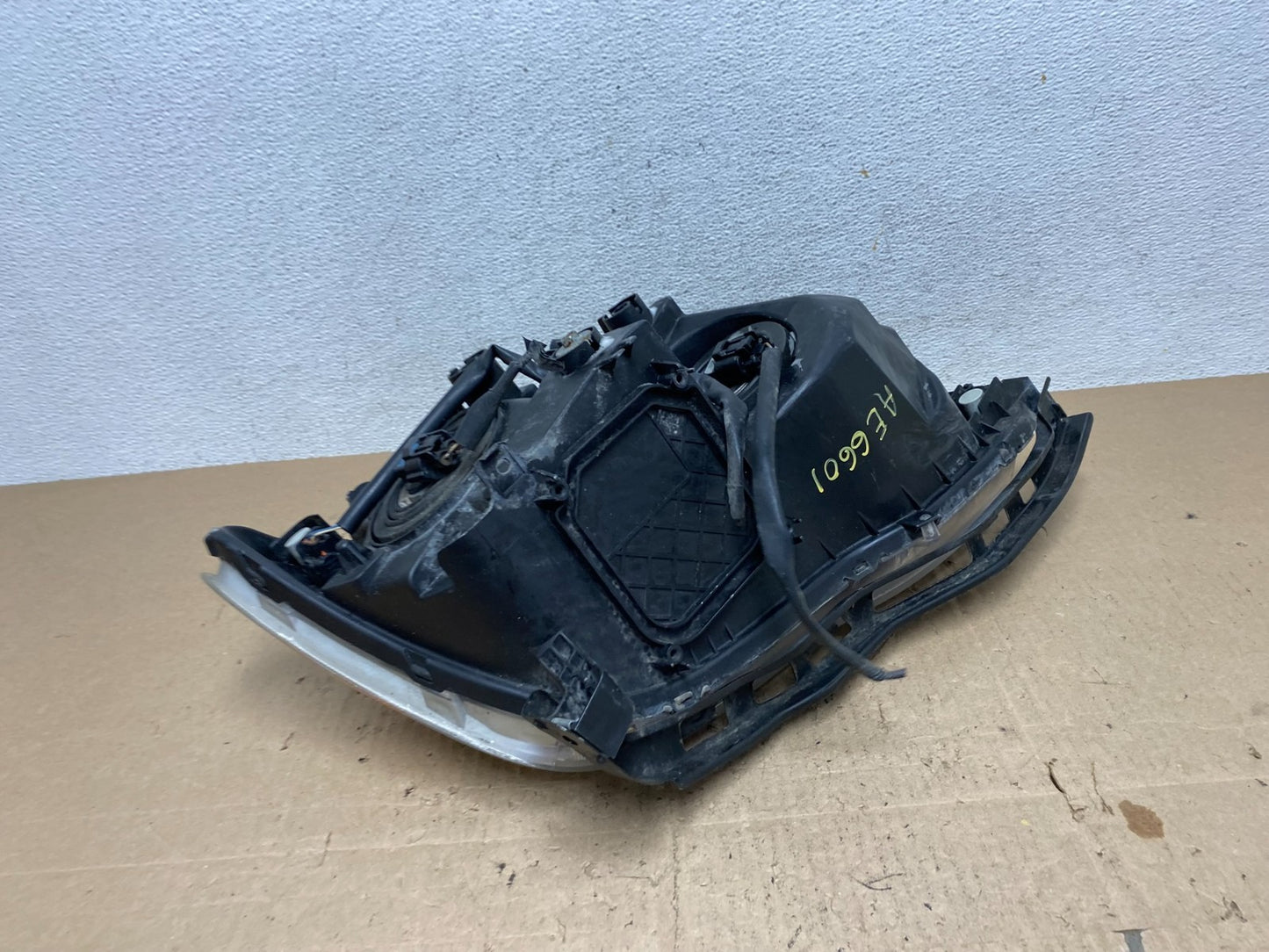 2008 2009 2010 Toyota Avalon Left Driver LH Side Halogen Headlight AE6601 DW6
