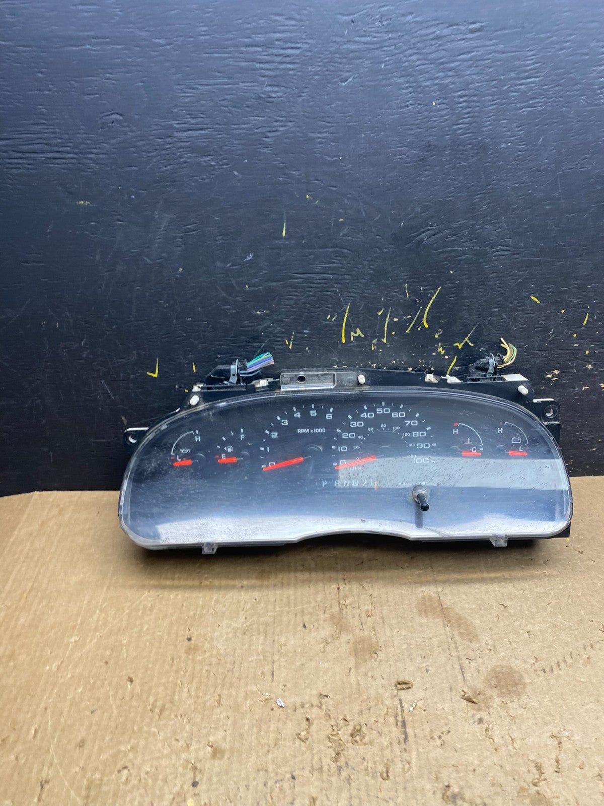 2006 Ford E350 Gauge Speedometer Cluster OEM z7343 DG0
