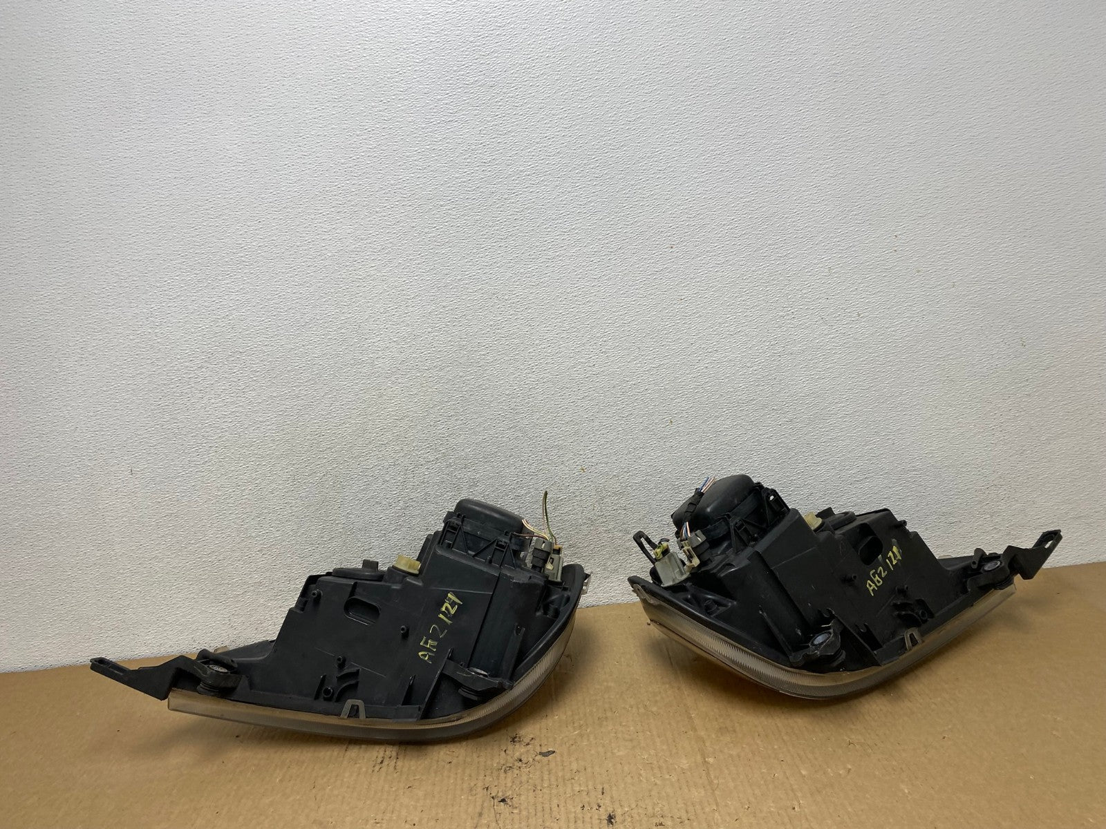2002 - 2005 Mercedes ML ML350 ML500 Left+Right Side Halogen Headlights AG2121 LK11