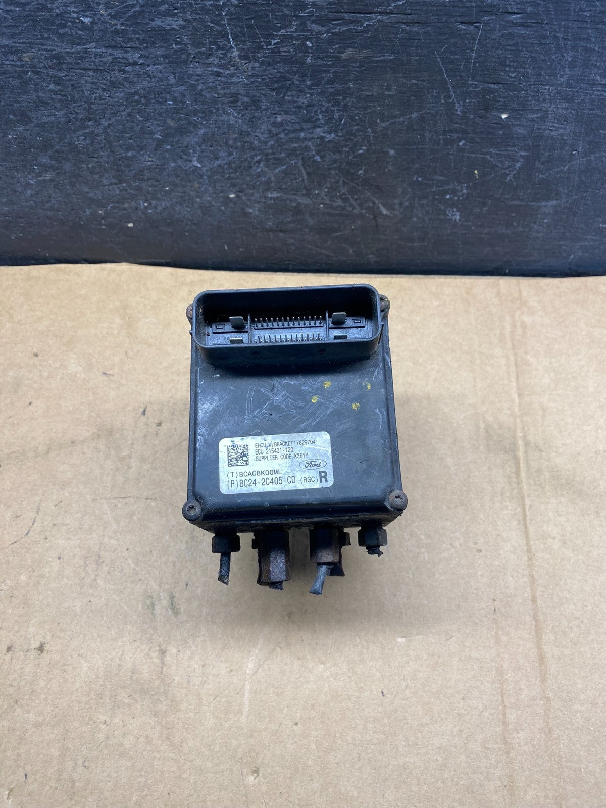 2011 - 2014 Ford E250 E350 Van ABS Anti Lock Brake Pump Module AH7236 DW0