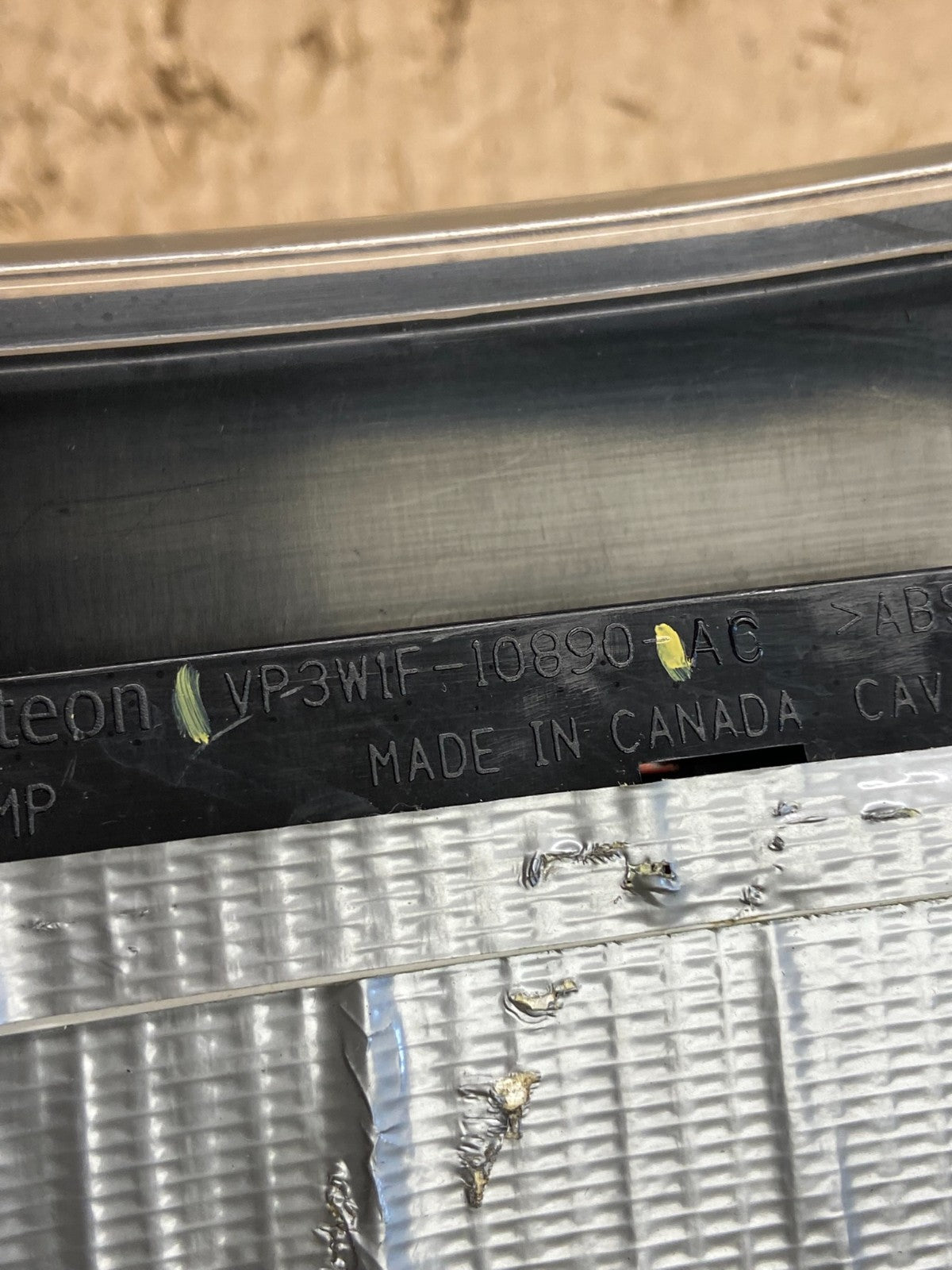 1998 to 2002 Lincoln Town Car Speedometer Gauge Cluster AD6922 DG6