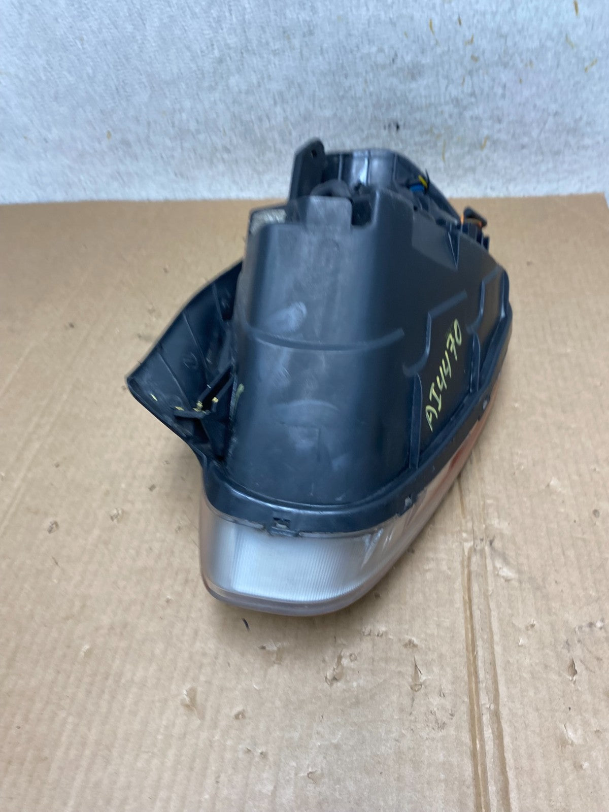 2006 to 2011 Hyundai Accent Sedan Right Passenger Halogen Headlight AI4470 DW9