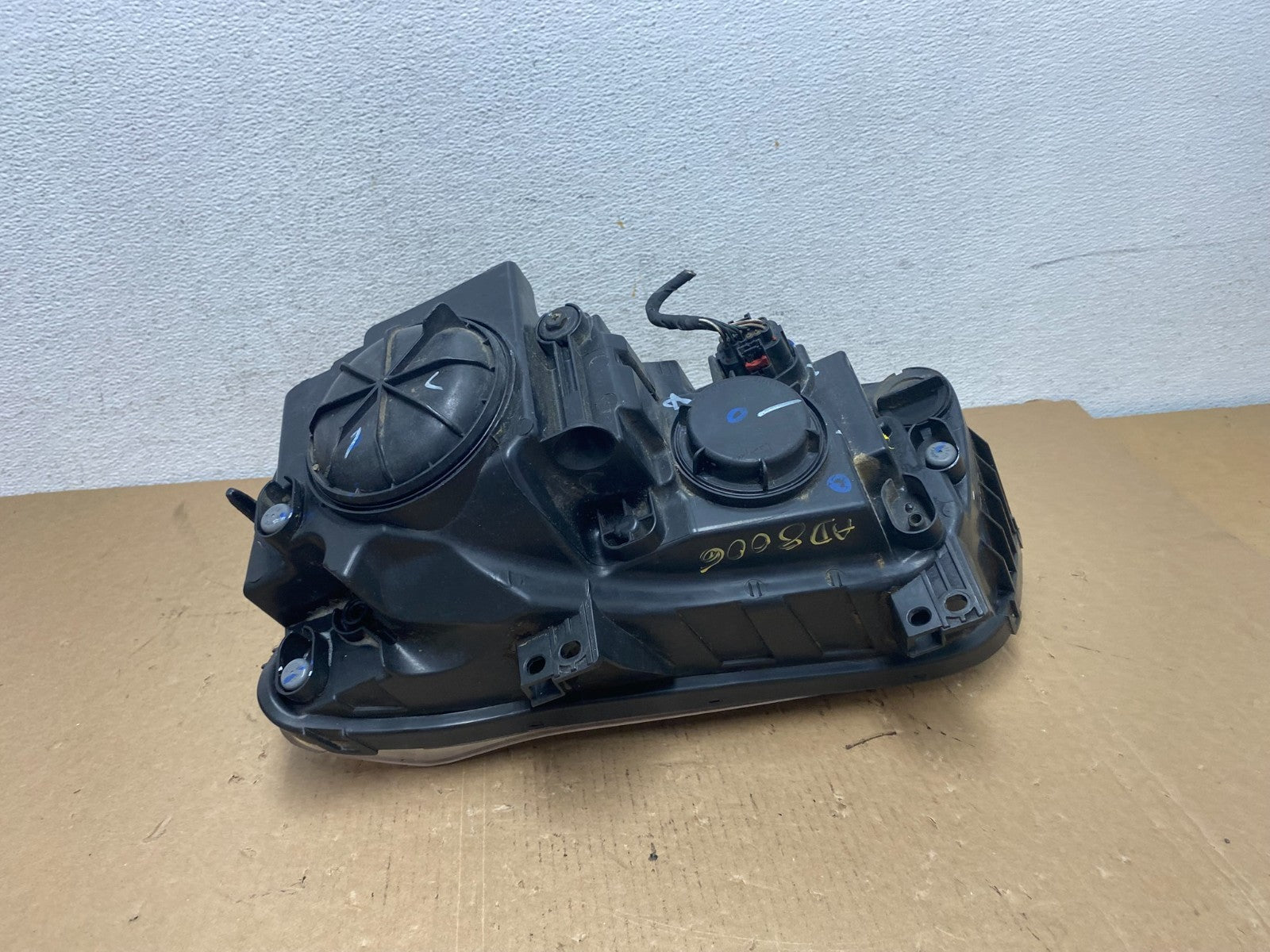 2011 to 2014 Chrysler 300 Right Passenger RH Halogen Headlight AD8006 DW5
