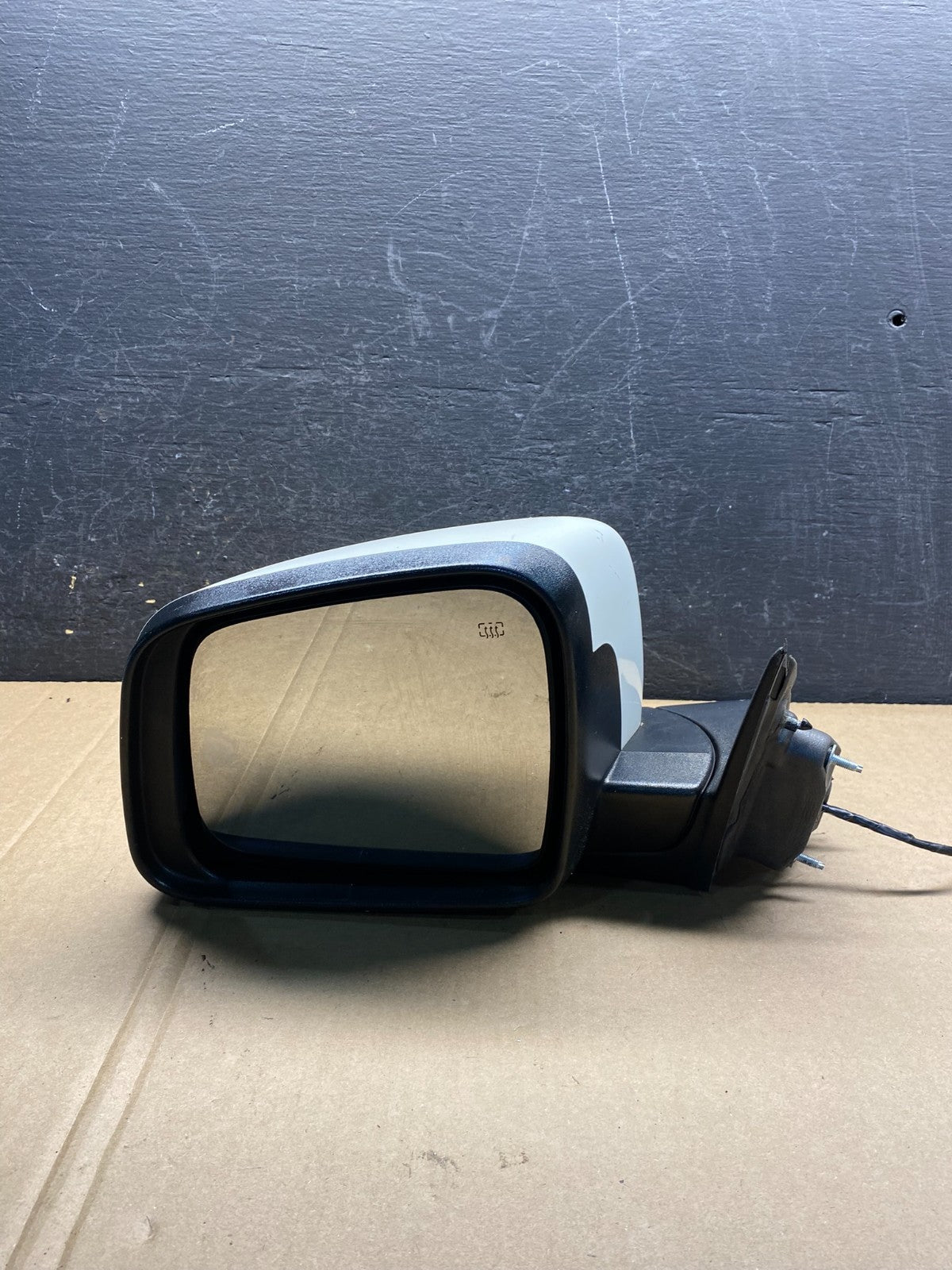 2011-2018 Jeep Grand Cherokee Driver Left View Heated Door Mirror AG3665 DW9