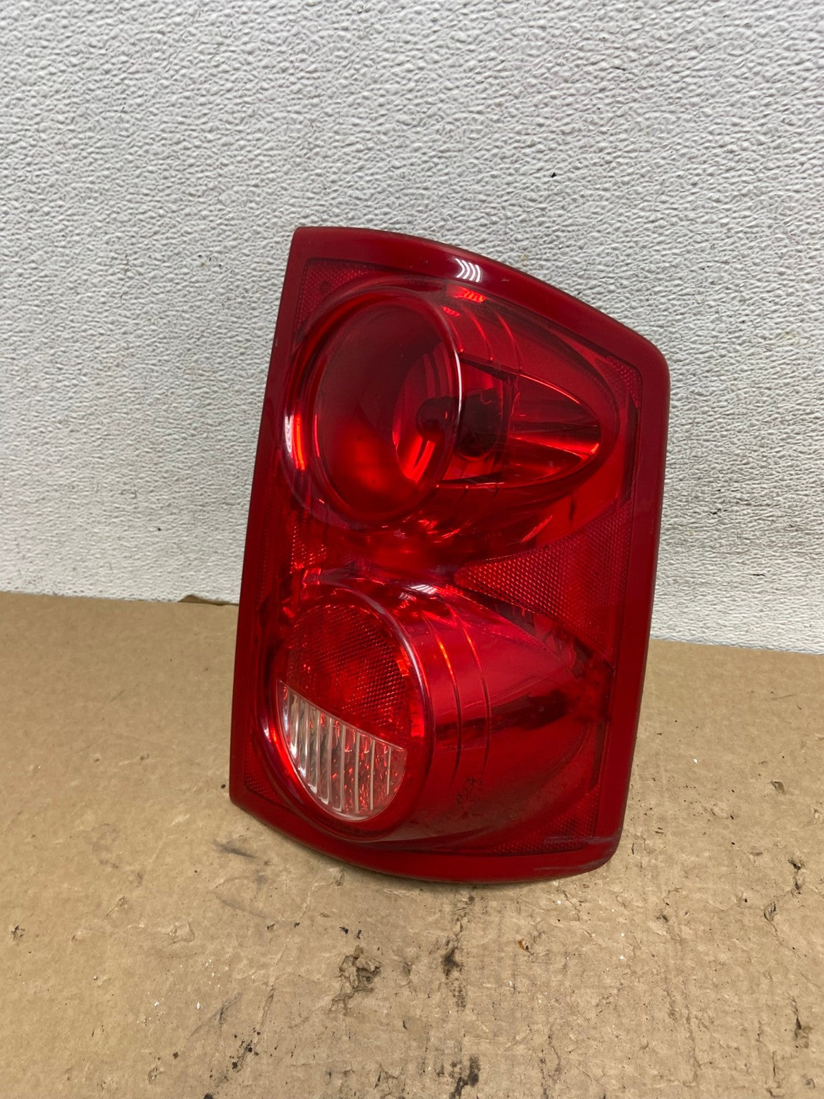 2005-2011 Dodge Dakota Right Passenger Rh Side Tail Light AF8265 LK0