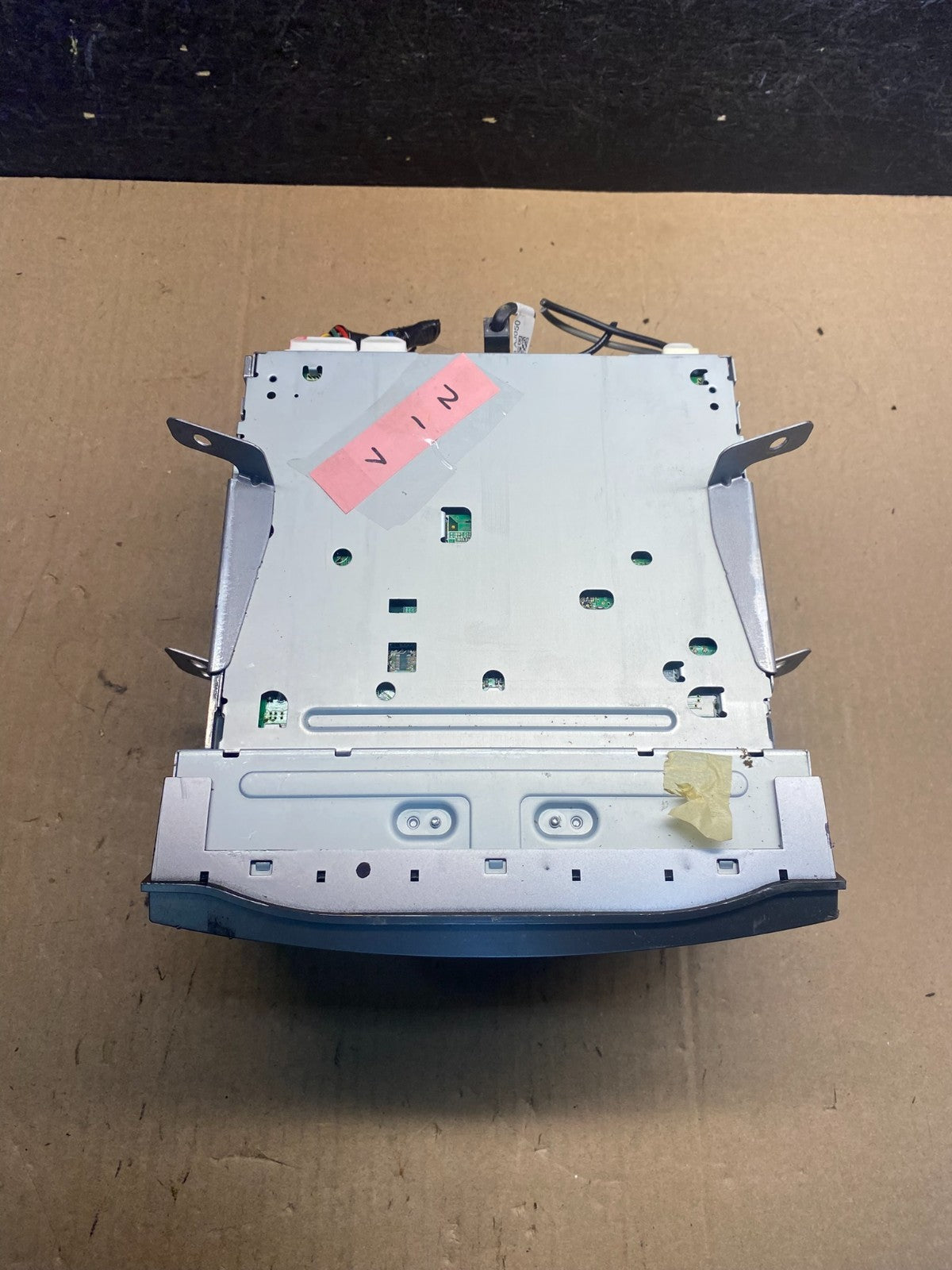2013 to 2014 Subaru Outback Legacy Am Fm Cd Player AM/FM Radio AE7715 DW4