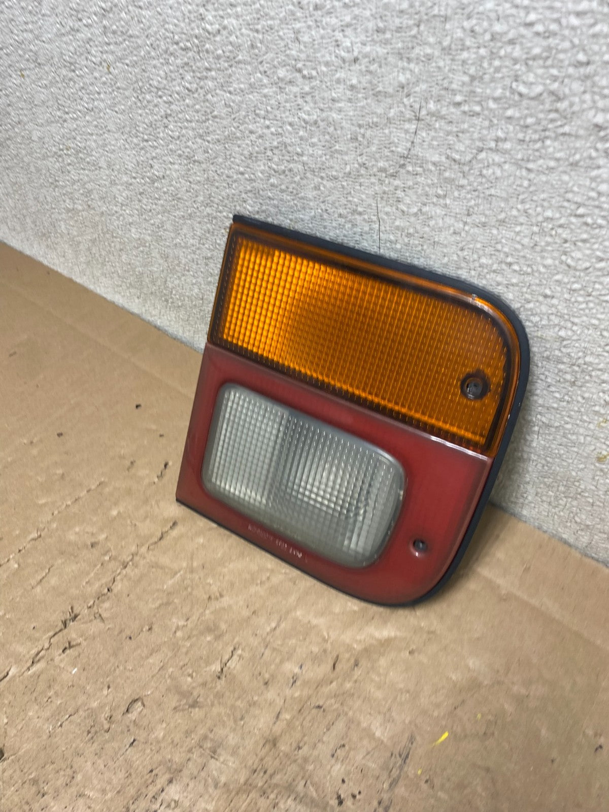 1996 to 1998 Mazda Mpv Left Driver LH Side Inner Tail Light Oem S0964 DW1