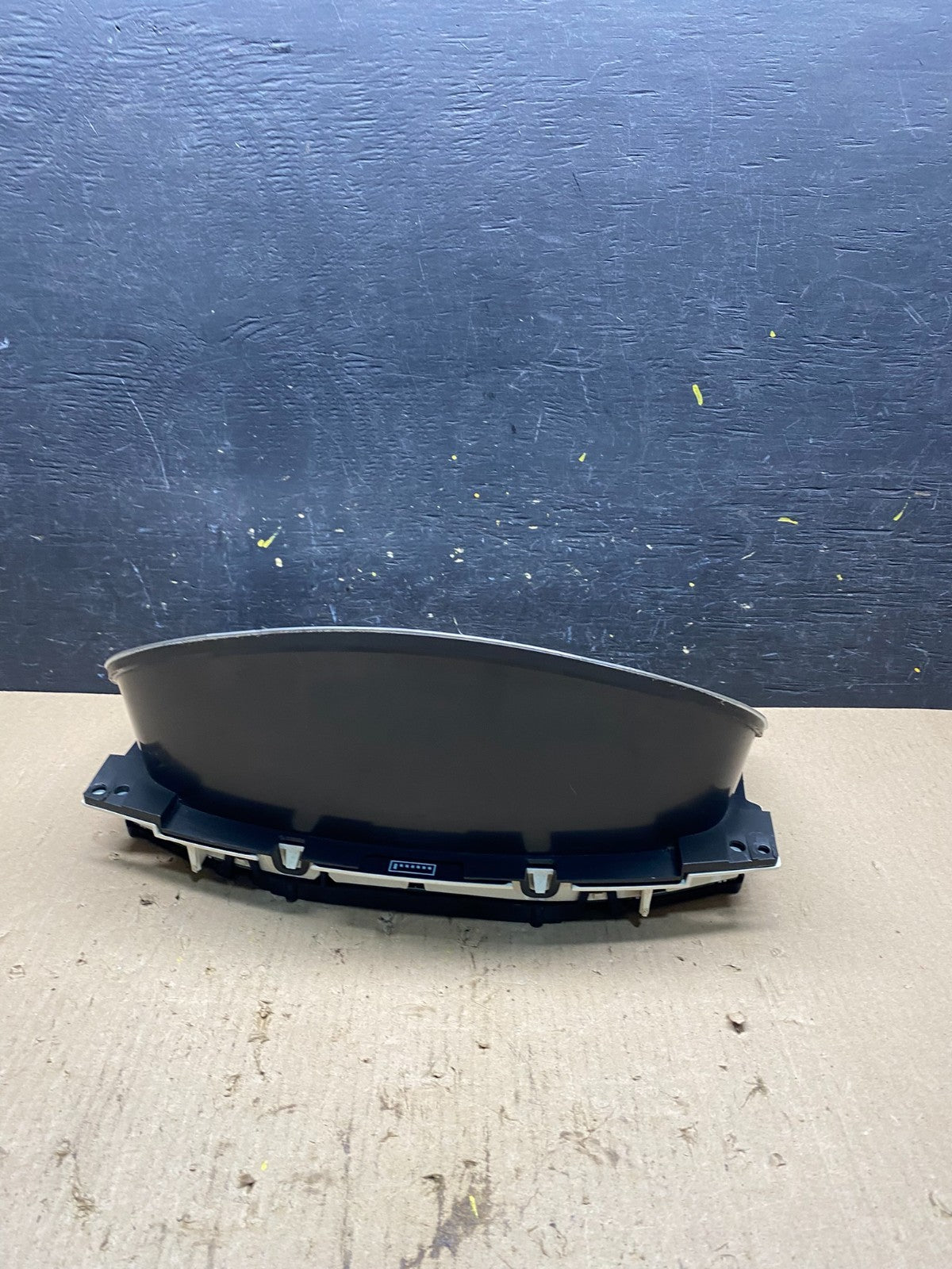 2004 to 2007 Chevrolet Express Speedometer Cluster Gauge OEM Q7117 DG3