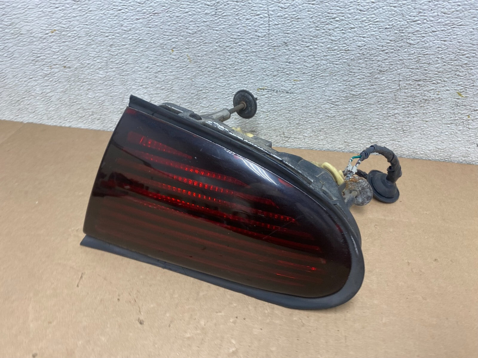1995 to 2000 Oldsmobile Aurora Right Passenger RH Side Tail Light J6057 DG1