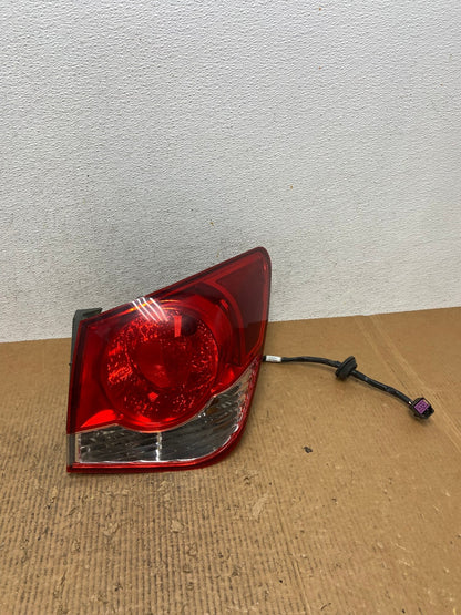 2011 2012 2013 2014 Chevrolet Cruze Right Passinger RH Side Tail Light AE2641 LK0