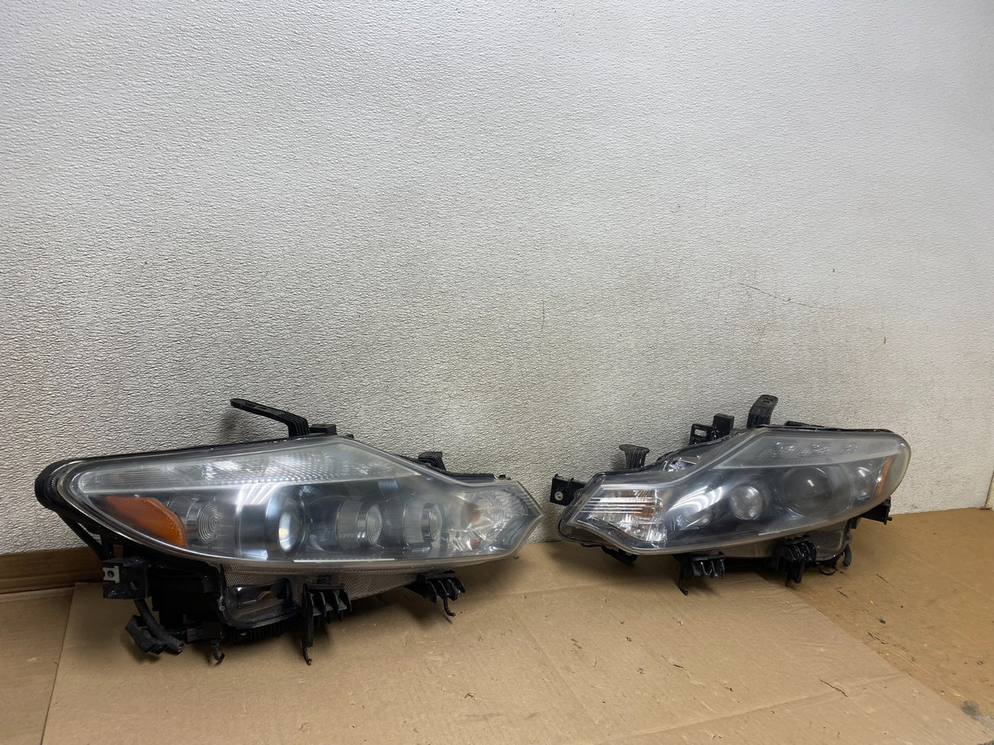 Xenon 2011 2012 2013 2014 Nissan Murano Headlights Left+Right U6654 DW2