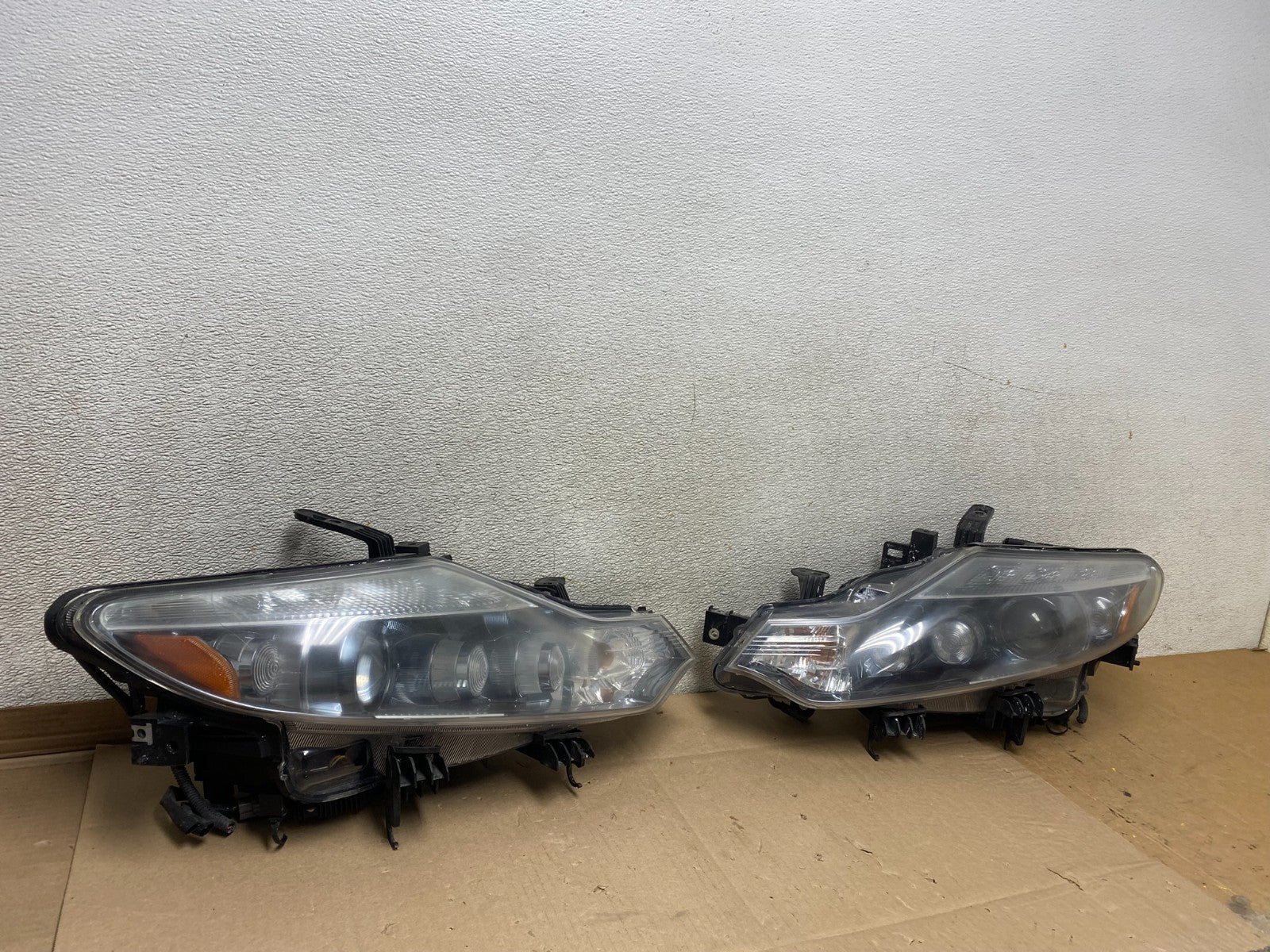 Xenon 2011 2012 2013 2014 Nissan Murano Headlights Left+Right U6654 DW2