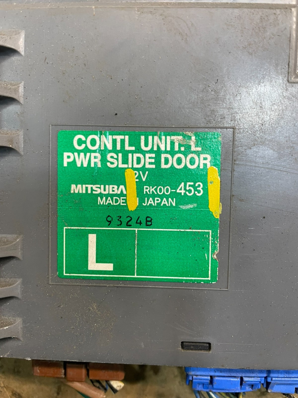 2008 - 2010 Honda Odyssey Rear Left Driver LH Sliding Door Module Y7382 DG4