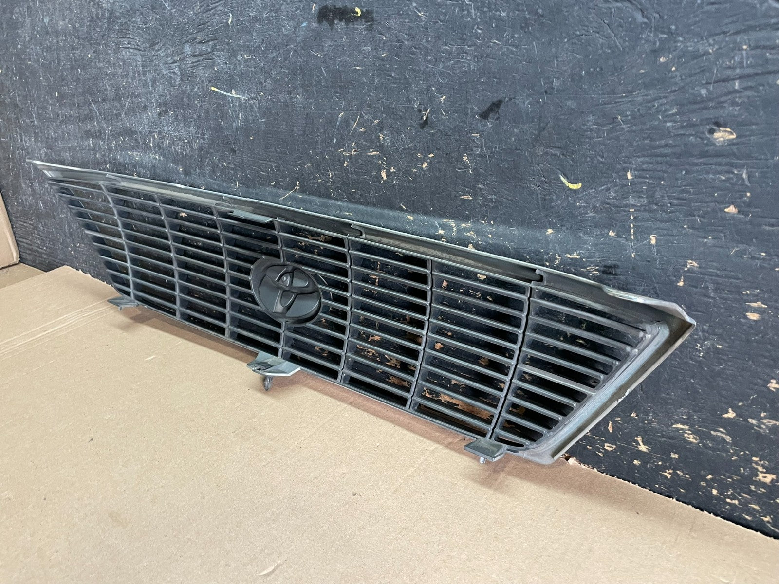 1995 1996 1997 Toyota Avalon Front Upper Grill Grille OEM Z8581 DG5