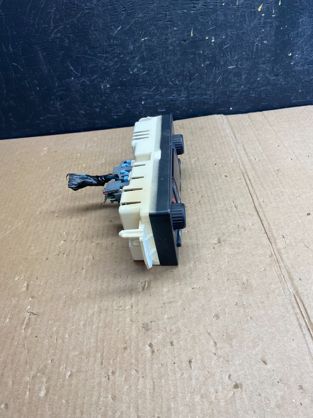 2003 to 2006 Chevrolet Silverado HVAC Heater Climate Control Module AE4043 DG1