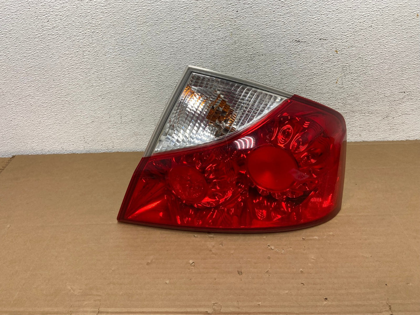 2008 2009 2010 Infiniti M35 M45 Right Passenger RH Side Tail Light AD4163 LK0