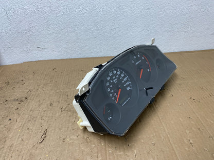 1998 to 1999 Nissan Frontier Xterra Speedometer Instrument Cluster AC02662