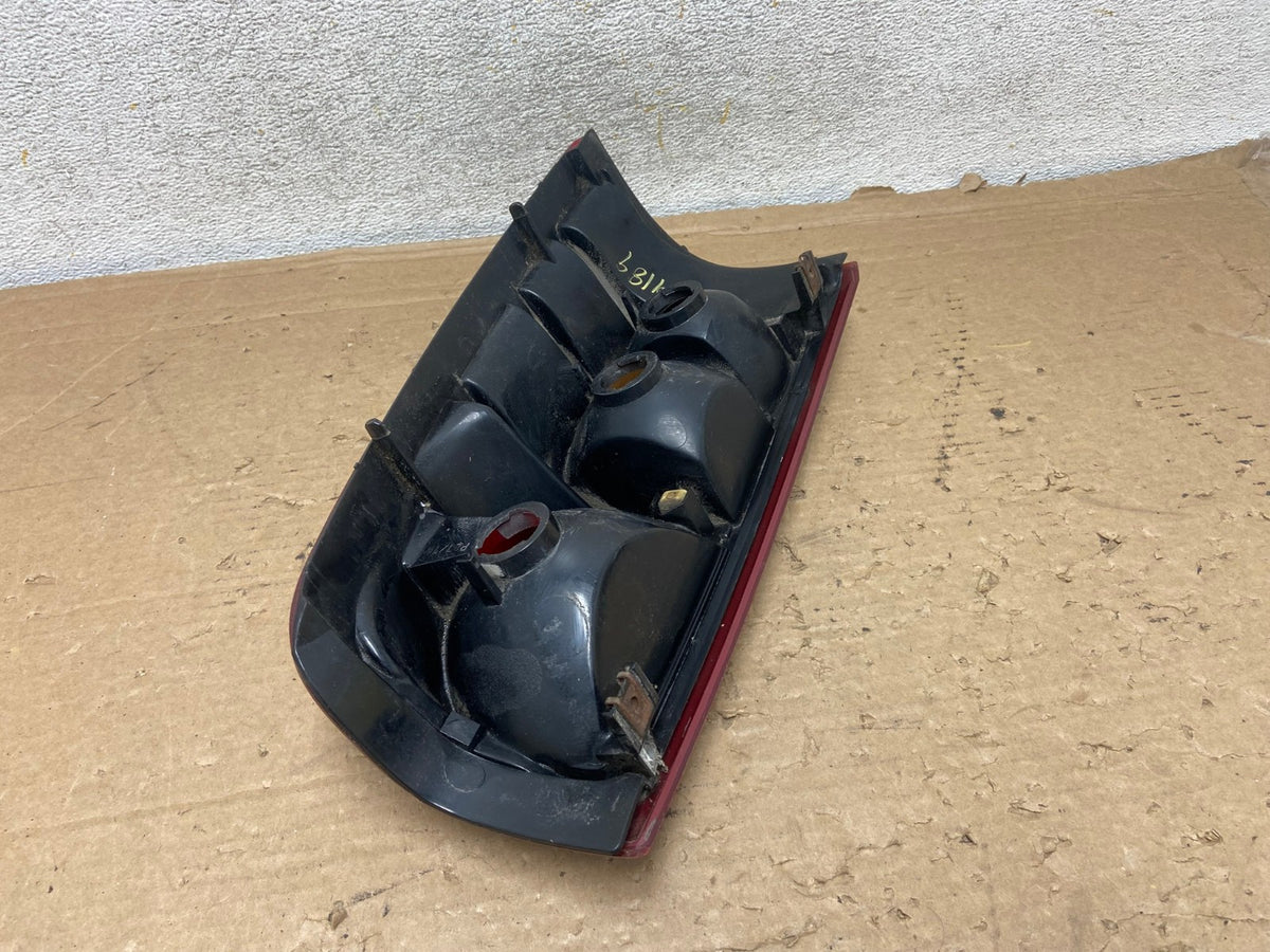 1999-2002 Chevrolet Silverado 1500 Left Driver Lh Side Tail light AH9189 LK3