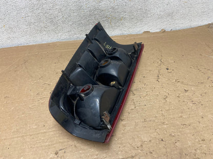 1999-2002 Chevrolet Silverado 1500 Left Driver Lh Side Tail light AH9189 LK3