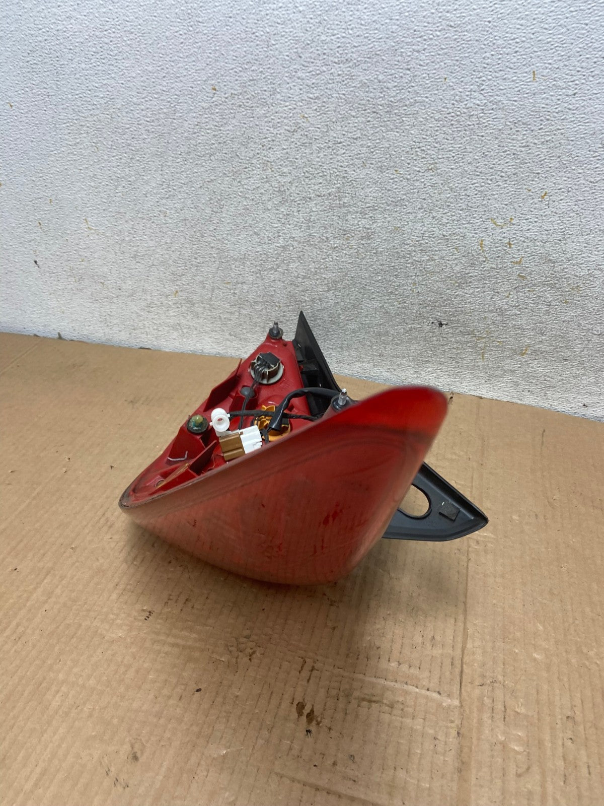 2007 - 2012 Nissan Versa Hatchback Left Driver Side Lh Tail Light AI6983 LK5