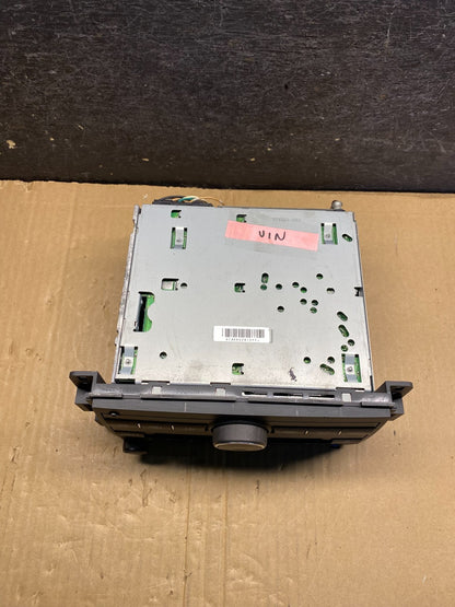 2007 2008 Suzuki Grand Vitara XL7 Radio AM FM CD Player AUX Input AI0192 DG4