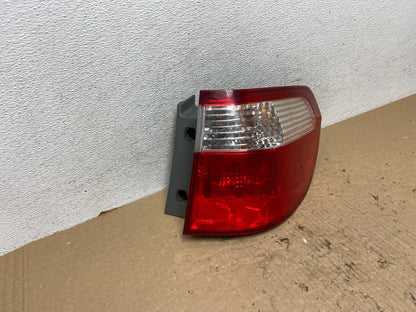 2005 2006 2007 Honda Odyssey Right Passenger RH Side Tail Light AF8362 DW2