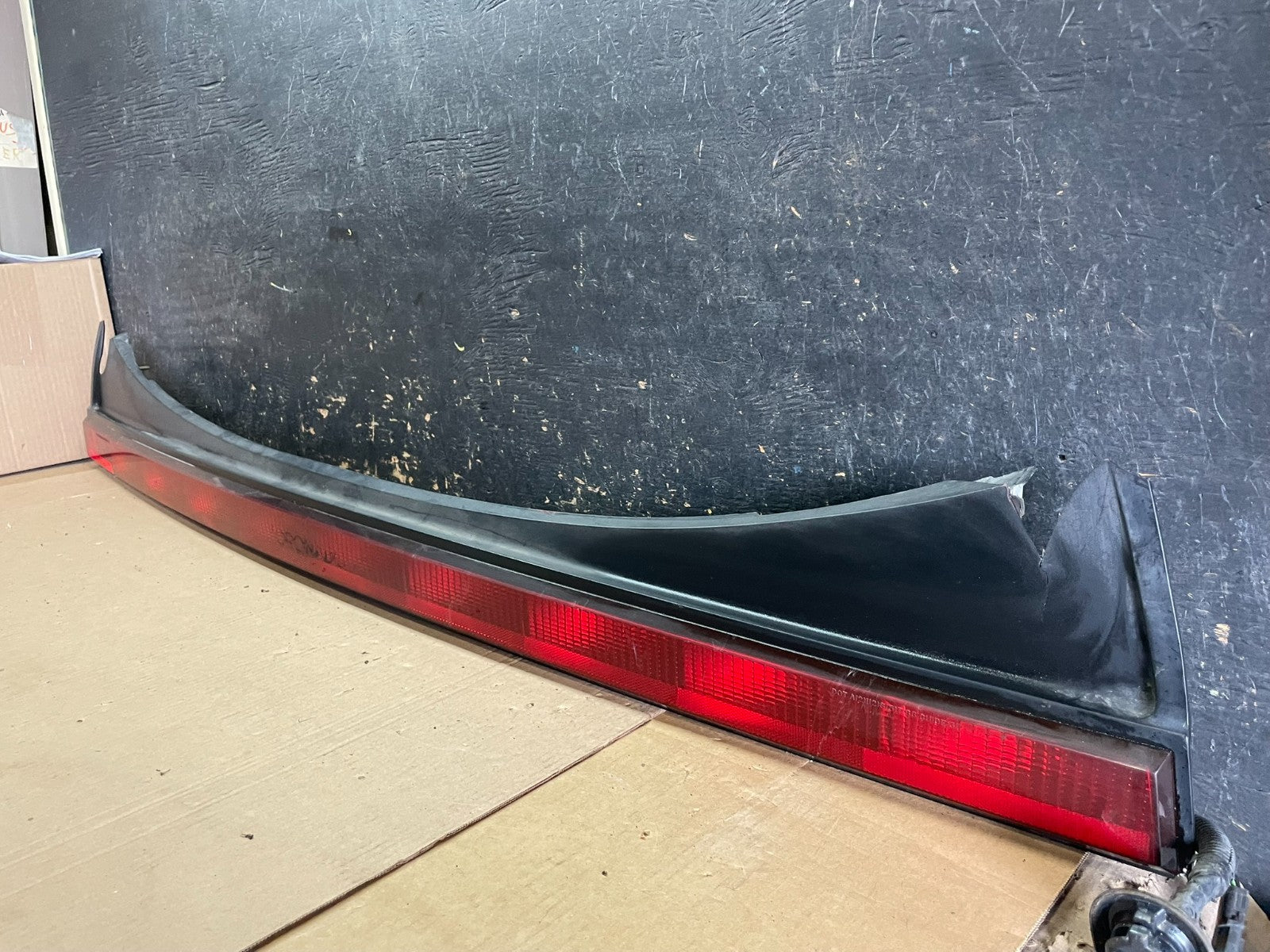 1988 1989 Olds Toronado Trofeo Rear Tail Light Panel AA18971