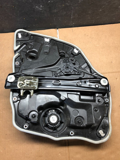 2019 - 2023 Bmw 330i G20 Rear Left Driver LH Window Regulator A0164 DG1