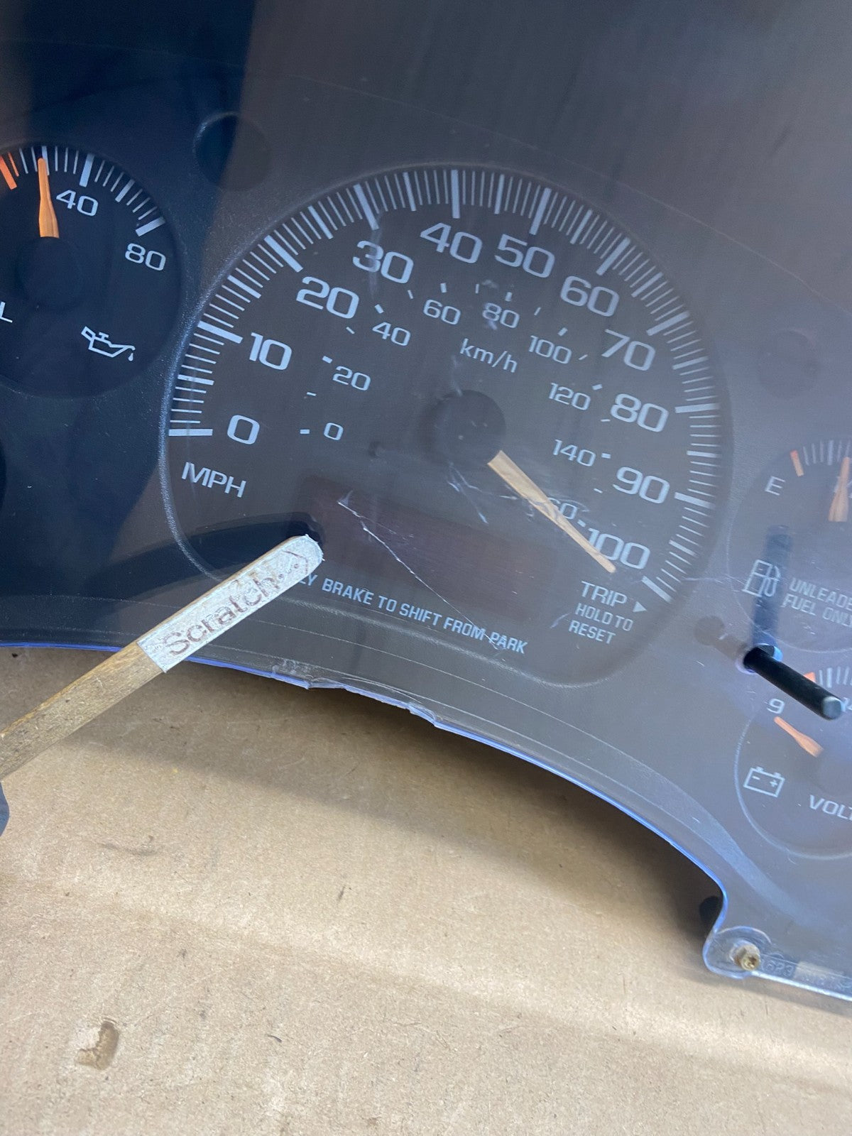 2001 to 2002 Chevrolet Express Speedometer Cluster Gauge OEM  AB9379 DG1