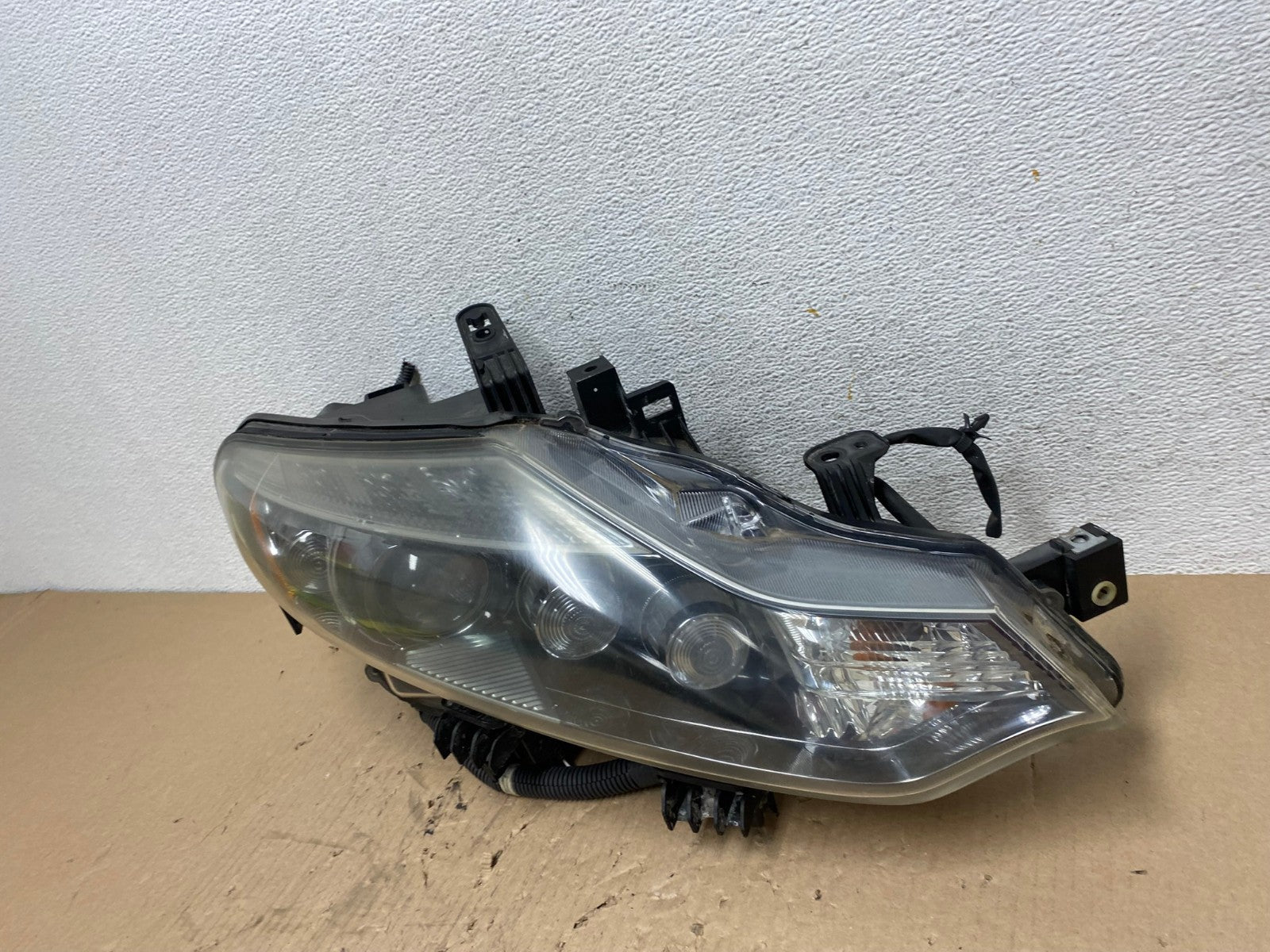 2011 to 2014 Nissan Murano Headlight Right Passenger Rh Xenon Hid AE8828 LK1