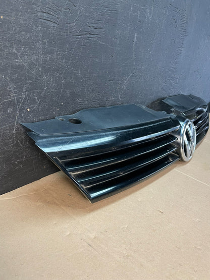 2011 to 2014 Volkswagen Jetta Sedan Front Upper Grille Grill AD8379 DG2
