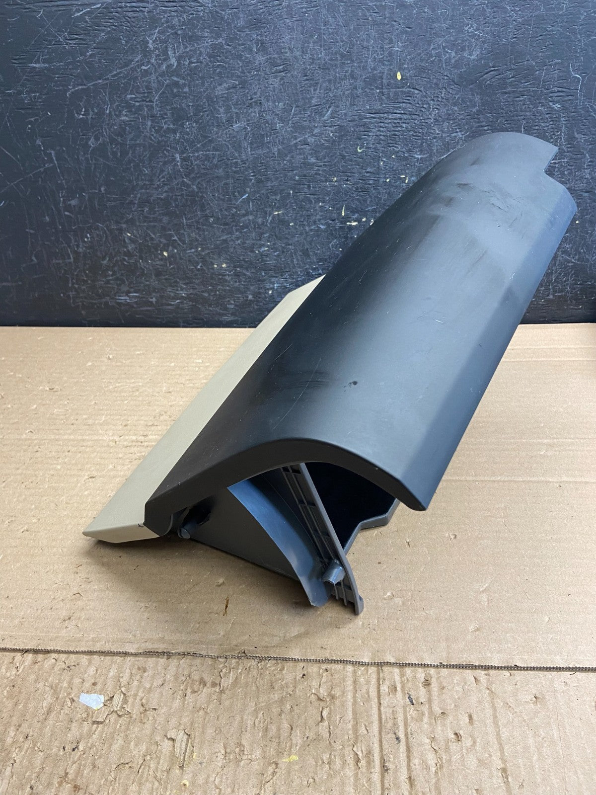 2004-2009 Toyota Prius Front Right Passenger Storage Glove Box AG0298 DG2