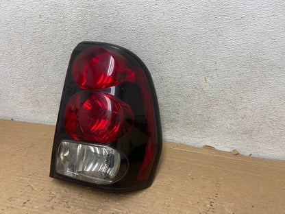 2002 to 2009 Chevrolet Trailblazer Right Passenger Rh Tail Light AH9186 LK2