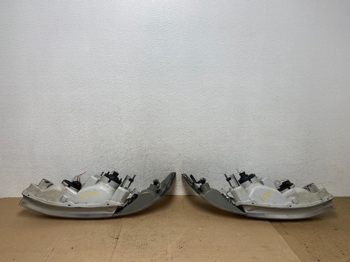 1997-2001 Lexus Es300 Left+Right Headlights Halogen AE6866 DW7