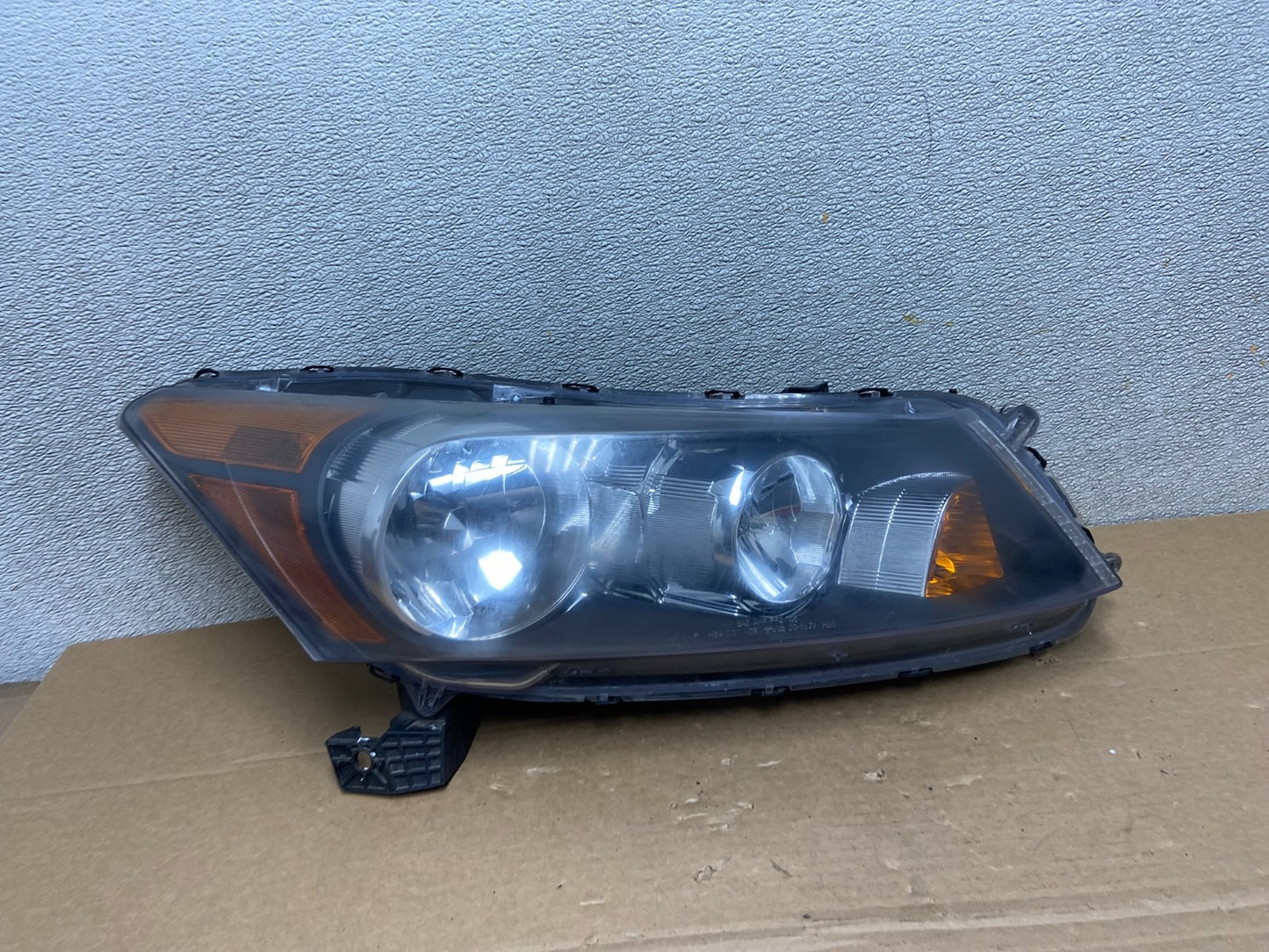 2008 to 2012 Honda Accord Sedan Right Passenger RH Headlight TYC AB3502 DW0