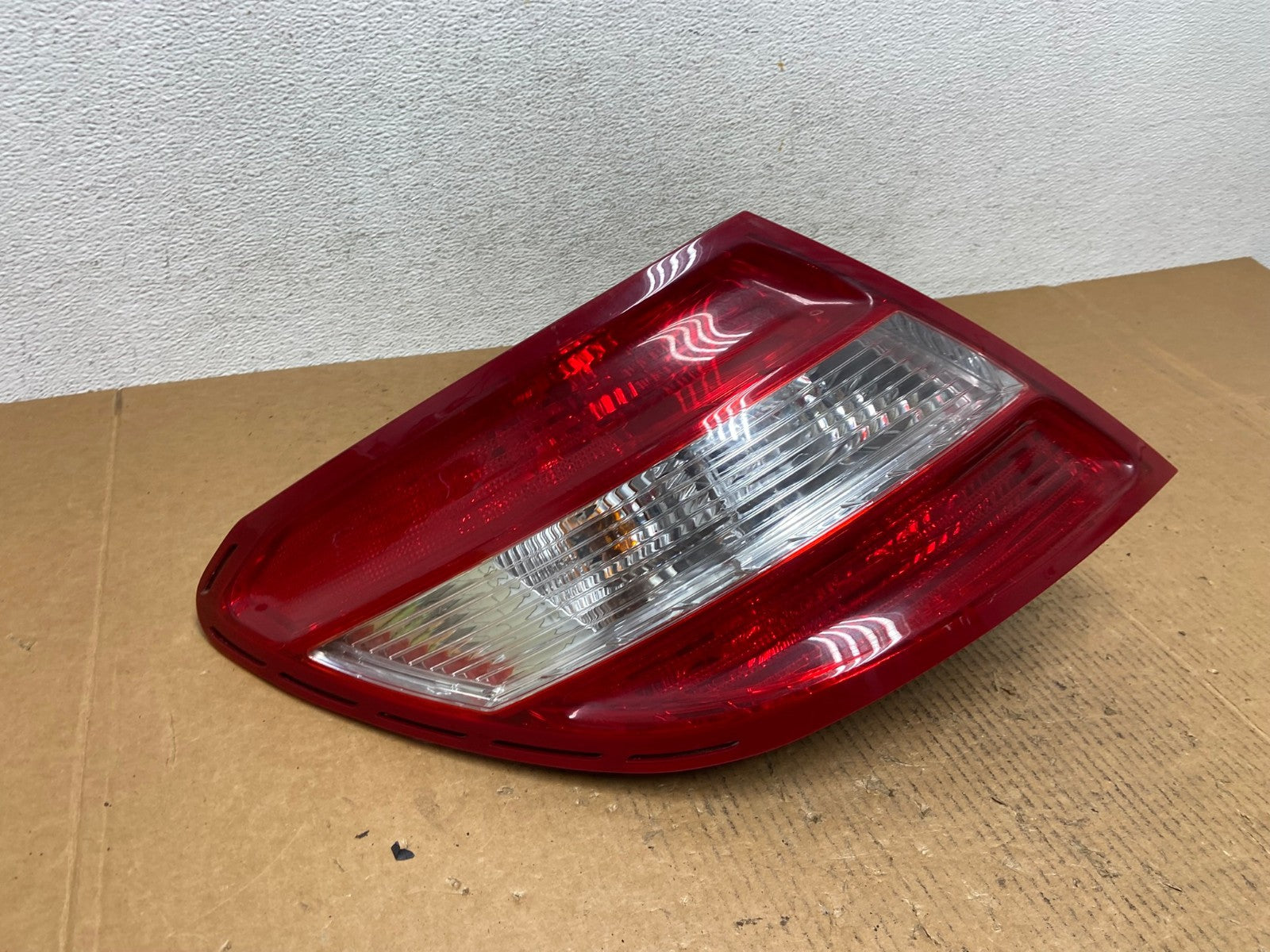 2008 2009 2010 2011 Mercedes C-Class Left Driver Side Tail Light AE1324 LK2