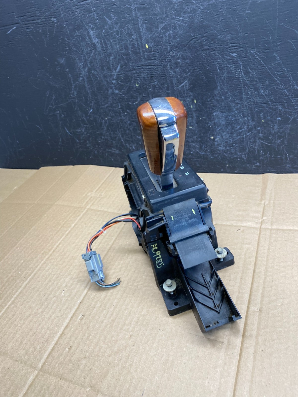 2007 to 2014 Ford Expedition Auto Transmission Floor Gear Shifter ac9285 DG3