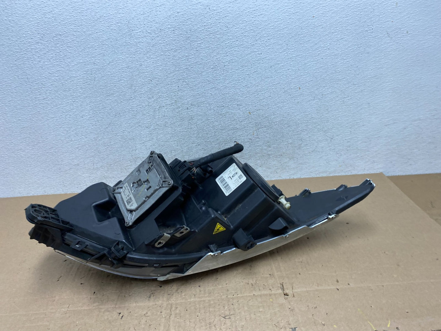 2013-2016 Lincoln Mks Left Driver Lh Side Xenon HID Headlight AE6464 DW4