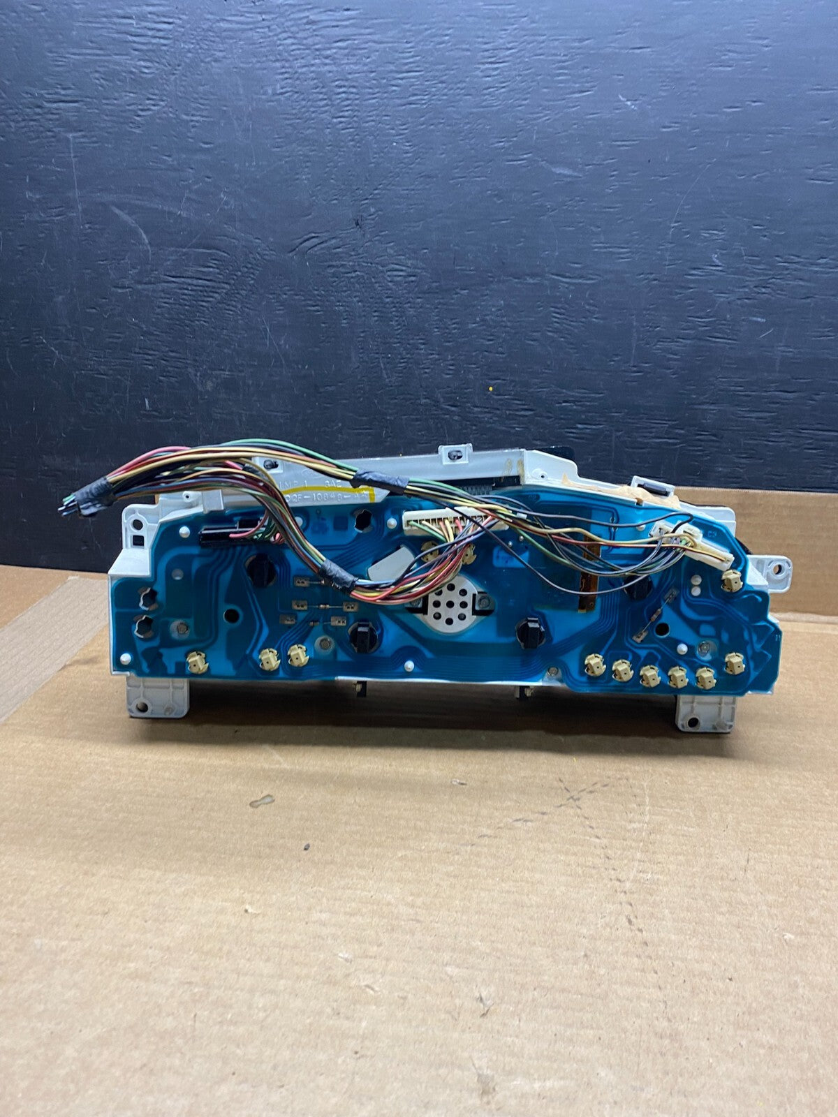 2001 to 2002 Ford Econoline E250 E350 Van Speedometer Instrument Cluster H14534