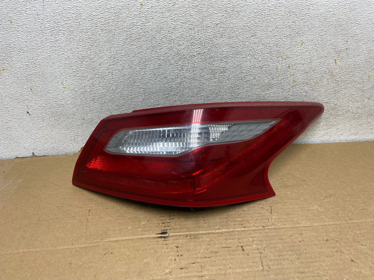 2016 2017 2018 Nissan Altima Right Passenger RH Side Tail Light AH8032 LK0
