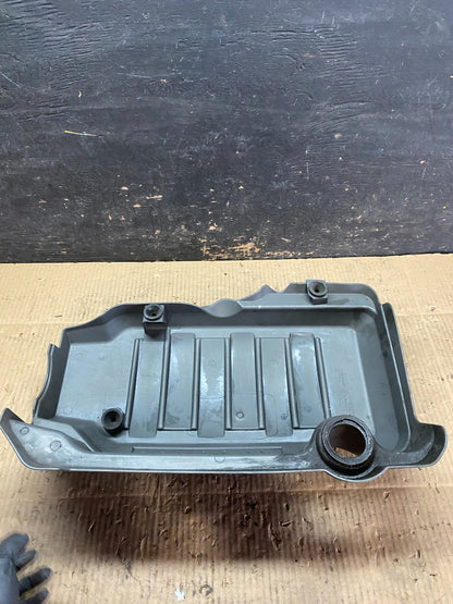 2007 to 2008 GMC Acadia 3.6L VVT Engine Cover Shield T9460 DG5