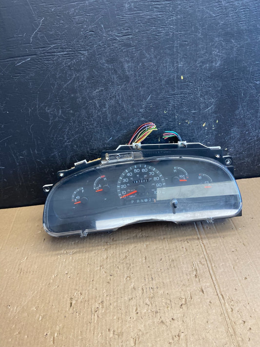 1999 Ford E250 E350 E450 VAN Speedometer Instrument Cluster ae4135 DG0